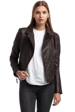 Charger l'image dans la galerie, BARBARA