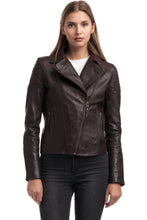 Charger l'image dans la galerie, BARBARA