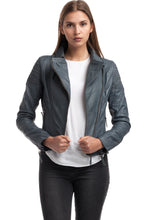 Charger l'image dans la galerie, BARBARA