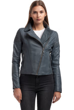 Charger l'image dans la galerie, BARBARA