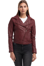 Charger l'image dans la galerie, BARBARA