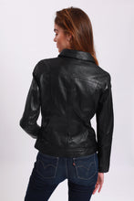 Charger l'image dans la galerie, CHRISTINE