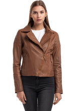 Charger l'image dans la galerie, BARBARA