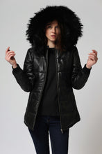 Charger l'image dans la galerie, YUKITA BLACK