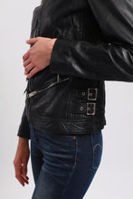 Charger l'image dans la galerie, TAMARA BLACK