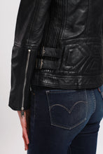 Charger l'image dans la galerie, TAMARA BLACK